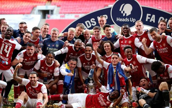 因马来西亚违规归化被禁赛，记者：卡利美洲考虑解约霍尔加多（记者称霍尔加多因涉马来西亚违规归化遭禁赛，卡利美洲正考虑与其解约）