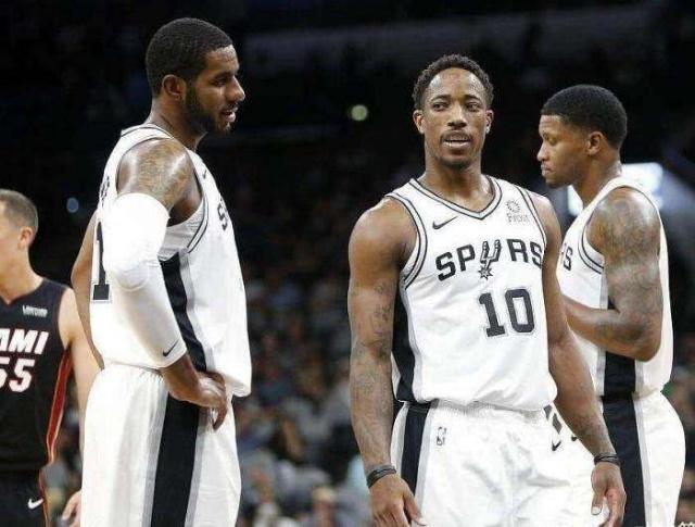 司法部门驳回马拉多纳死亡案撤销申请，确认审判明年三月开始（司法机关驳回马拉多纳死亡案撤销申请，审判定于明年三月开庭）