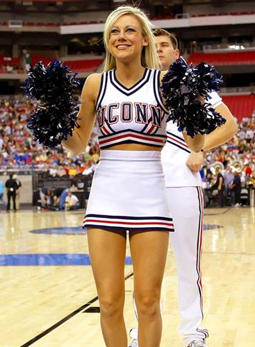 亚冠焦点战！布里兰死磕江原FC，8球神锋主导主场生死局（亚冠重头戏：布里兰硬碰江原FC，8球射手坐镇主场背水一战）