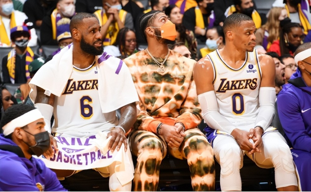 比萨vs拉齐奥 卡利亚里vs萨索洛（比萨对阵拉齐奥，卡利亚里迎战萨索洛）