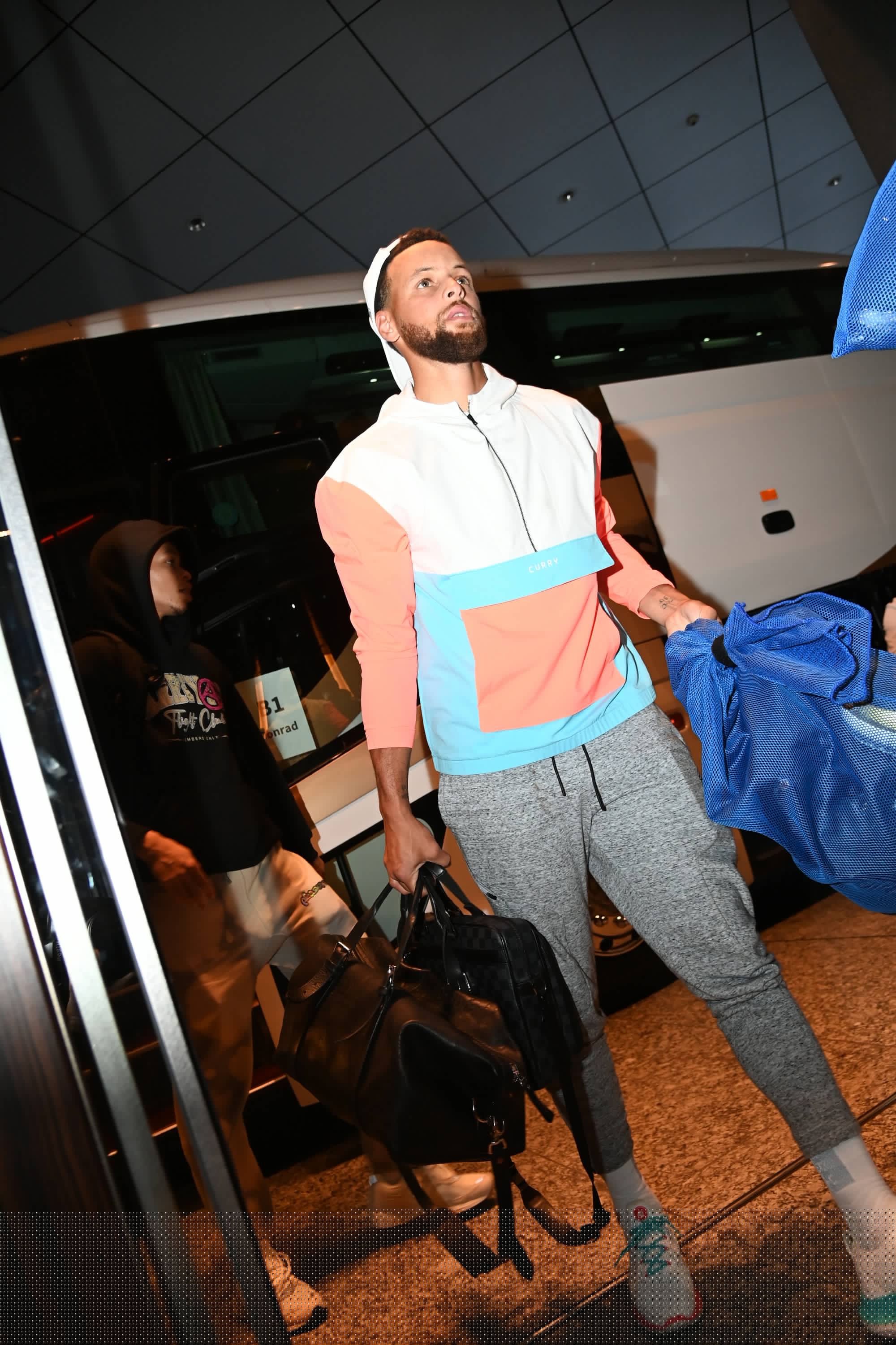 朴智星：弗爵爷擅长在更衣室使用“吹风机”，我不适合当教练（朴智星：弗格森更衣室“吹风机”威力十足，我并不适合执教）