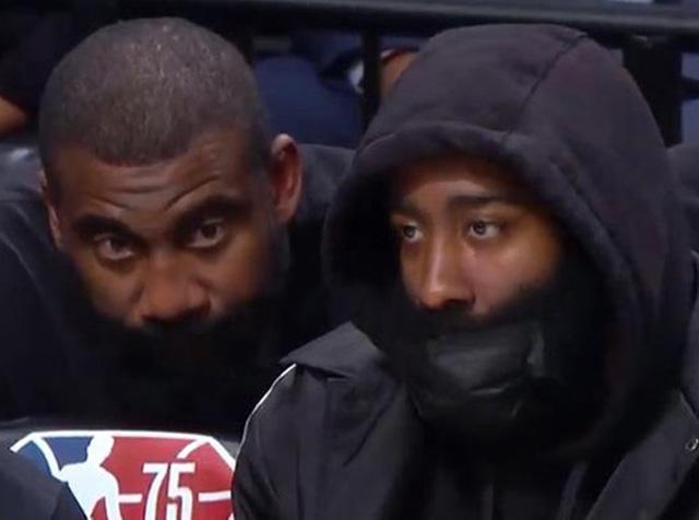 难打硬仗？枪手对阵英超前八有5场丢分，12月末再战维拉（硬仗成痛点？阿森纳对英超前八已5场失分，年底将再战维拉）