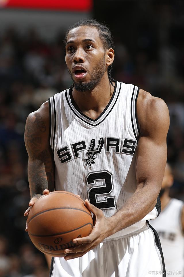 西媒：因退出国家队，亚马尔成西班牙11月被网暴最多的球员（西媒称：亚马尔因退队风波成西班牙11月遭网暴最多的球员）