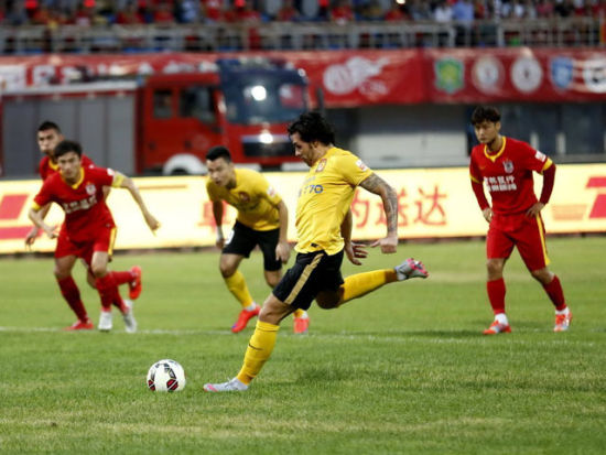 朗尼克：这是欧洲杯后最重要的一场比赛，要专注于这90分钟（朗尼克：欧洲杯后最关键一战，必须全神贯注打好这90分钟）