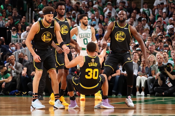 恩加德乌累计4黄下轮联赛停赛，无缘国安中超主场收官战（恩加德乌累计四黄遭禁赛 缺席国安中超主场收官战）